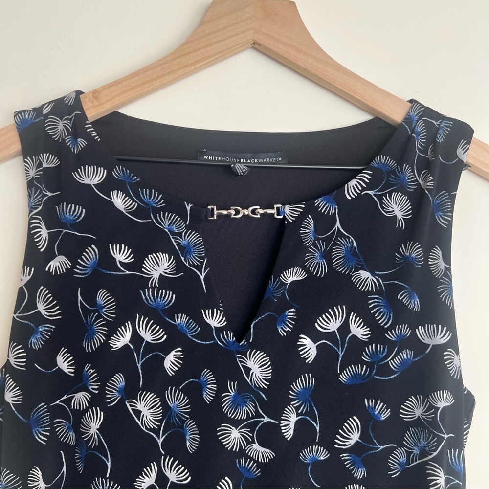 White House Black Market Navy Floral Sleeveless Blouse - Picture 2 of 7